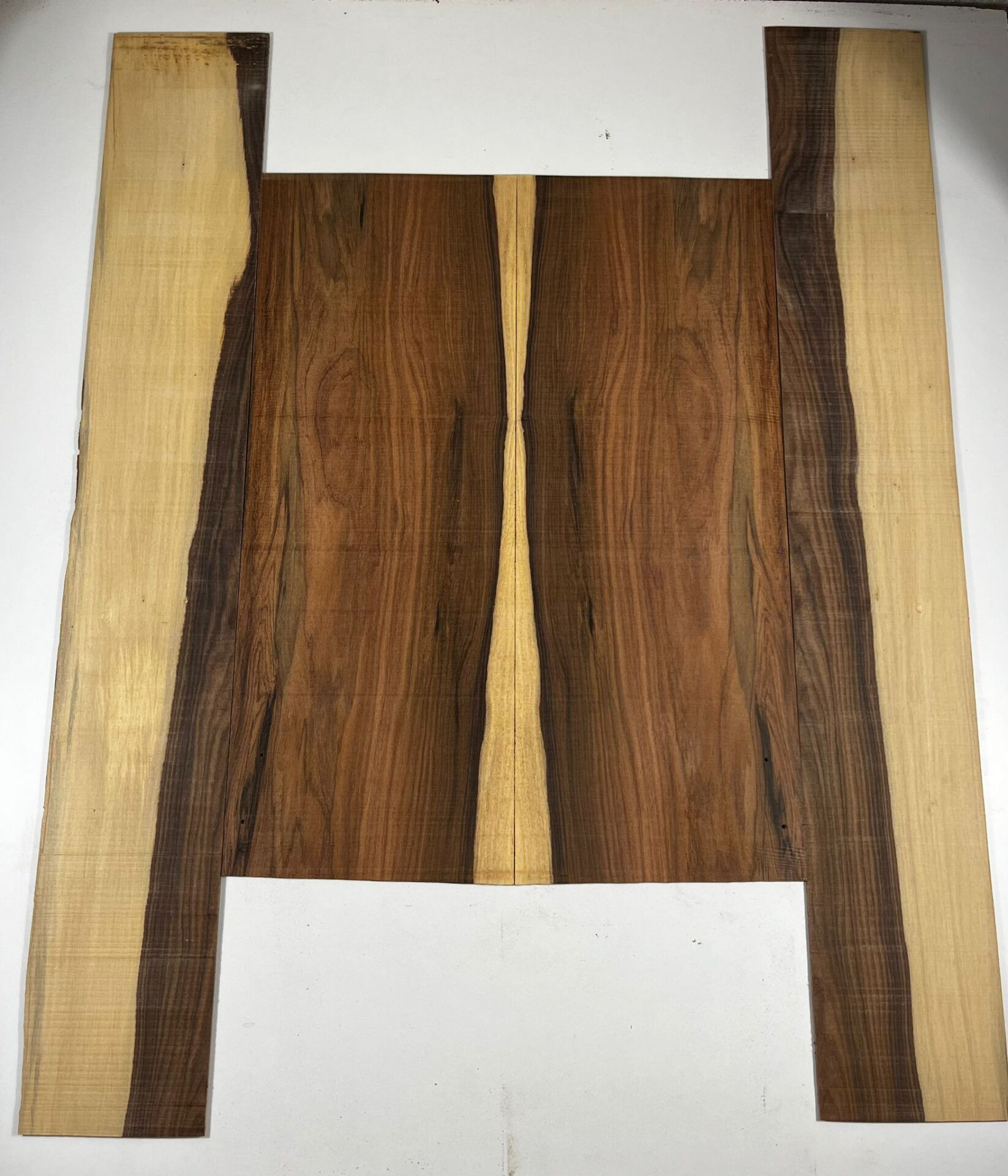 Master Grade Santos Rosewood Acoustic Guitar Back And Sides set No:05